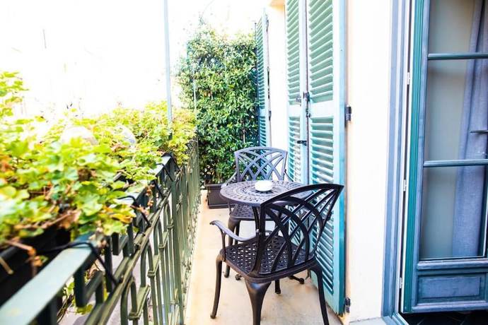 Imagen de la habitación del Hotel POZZO DI BORGO. Foto 14