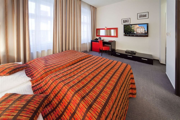 Imagen de la habitación del Hotel PRAGUE INN. Foto 4