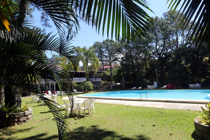 Imagen de la piscina del Hotel PRAIA MOLE HOTEL. Foto 8