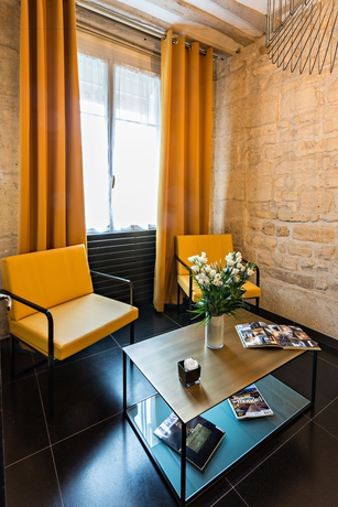 Imagen del bar/restaurante del Hotel PRATIC. Foto 2