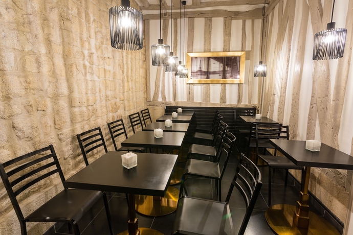 Imagen del bar/restaurante del Hotel PRATIC. Foto 3