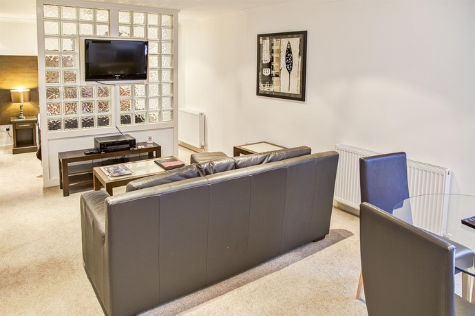 Imagen de los interiores del Hotel PREMIER SUITES Edinburgh Fountain Court. Foto 14