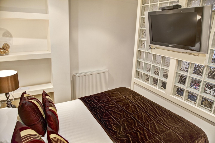 Imagen de los interiores del Hotel PREMIER SUITES Edinburgh Fountain Court. Foto 15