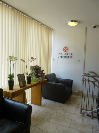 Imagen de los interiores del Hotel PREMIER SUITES Nottingham. Foto 17