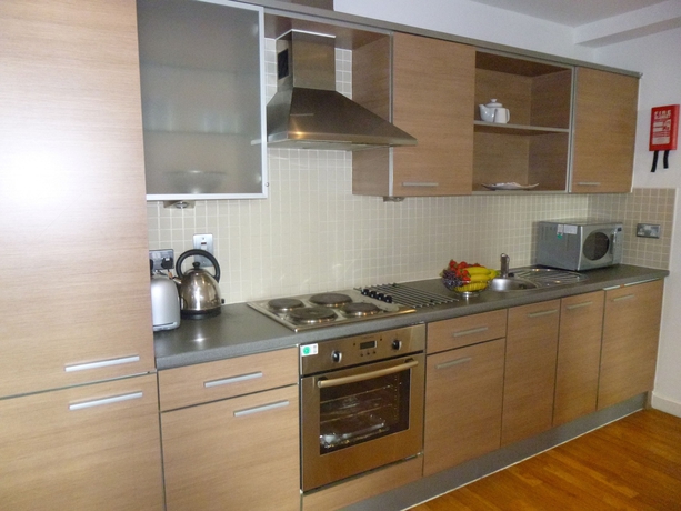 Imagen de la habitación del Hotel PREMIER SUITES Nottingham. Foto 8
