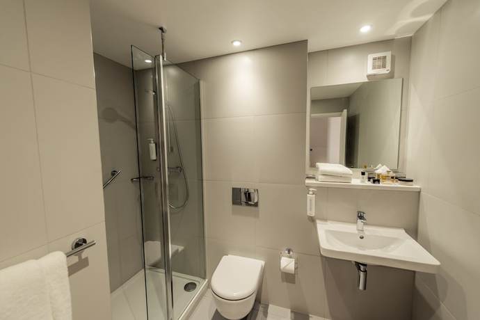 Imagen de la habitación del Hotel PREMIER SUITES Reading. Foto 11