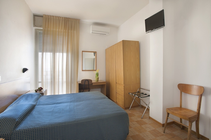 Imagen de la habitación del Hotel PRESIDENT'S. Foto 6