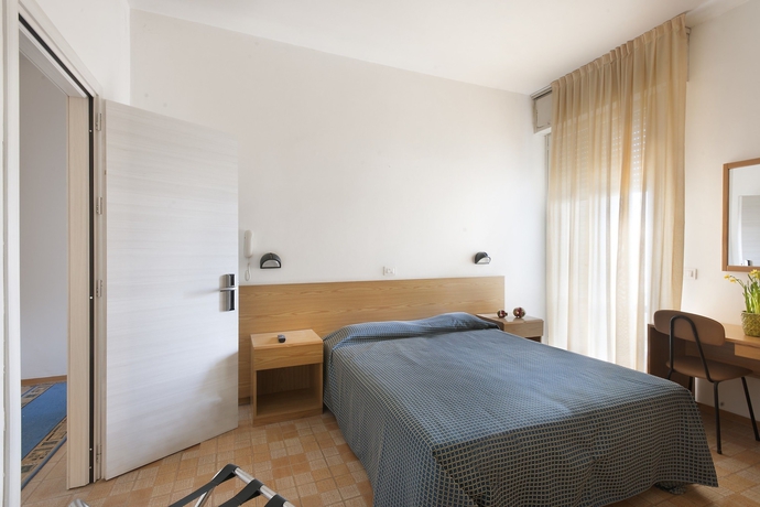 Imagen de la habitación del Hotel PRESIDENT'S. Foto 7