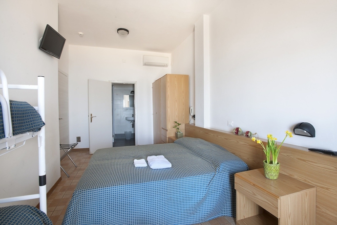 Imagen de la habitación del Hotel PRESIDENT'S. Foto 9