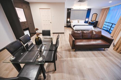 Imagen general del Hotel PRIME CITY HOTEL KLUANG. Foto 11