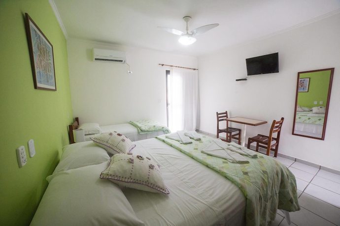 Imagen de la habitación del Hotel PRIS. Foto 11