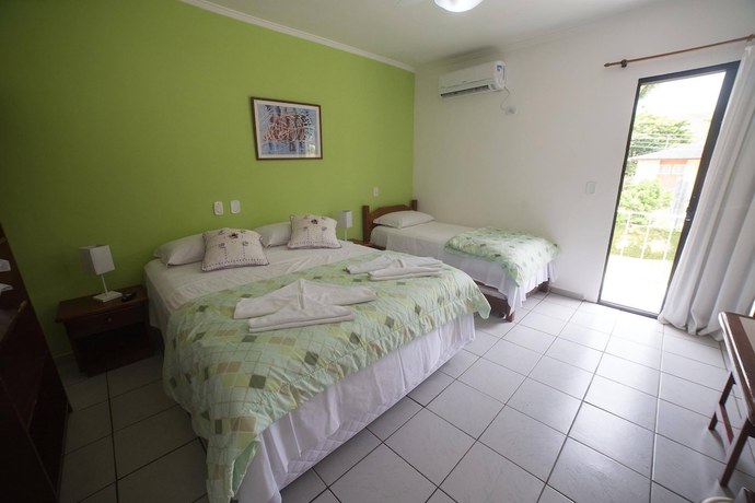 Imagen de la habitación del Hotel PRIS. Foto 12