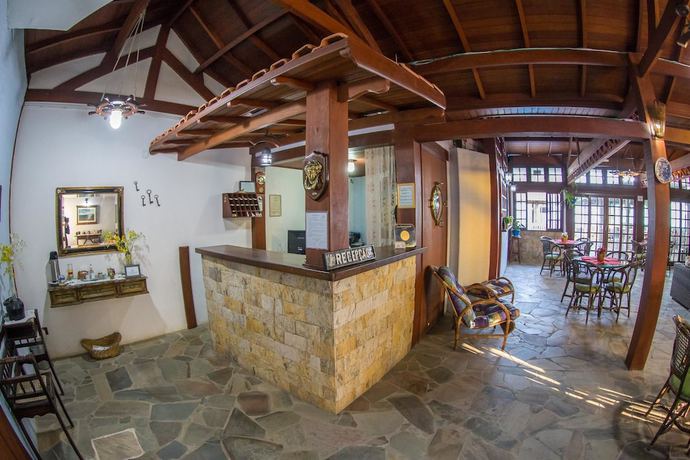 Imagen de los interiores del Hotel PRIS. Foto 15