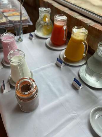 Imagen del bar/restaurante del Hotel PRIS. Foto 9
