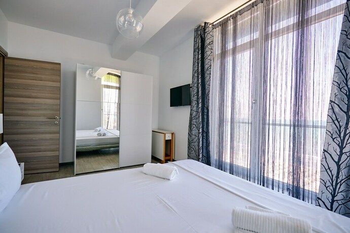 Imagen general del Hotel PROMENADA Alezzi Apartments. Foto 9