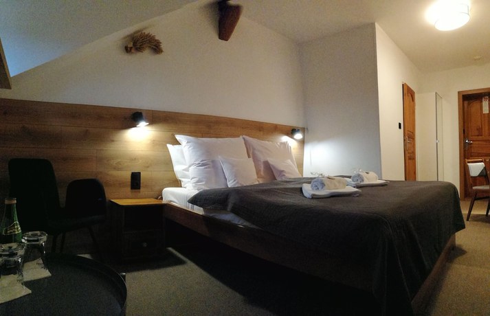 Imagen de la habitación del Hotel PROTEA. Foto 2