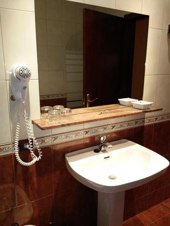 Imagen de la habitación del Hotel PUERTA DE JAVALAMBRE, Comarca G&uacute;dar - Javalambre. Foto 5