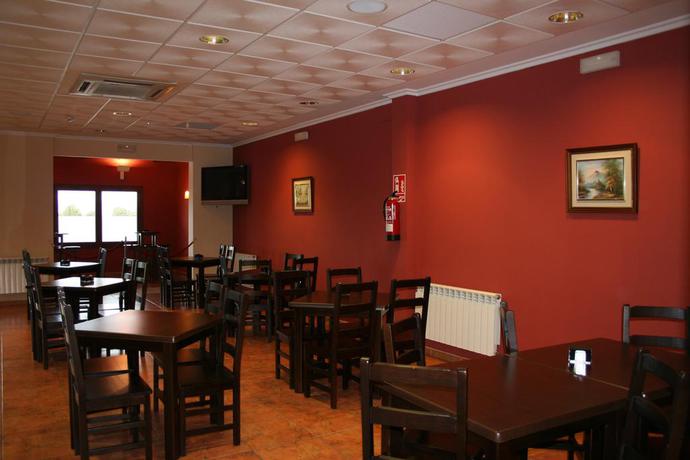 Imagen del bar/restaurante del Hotel PUERTA DE JAVALAMBRE, Comarca G&uacute;dar - Javalambre. Foto 2