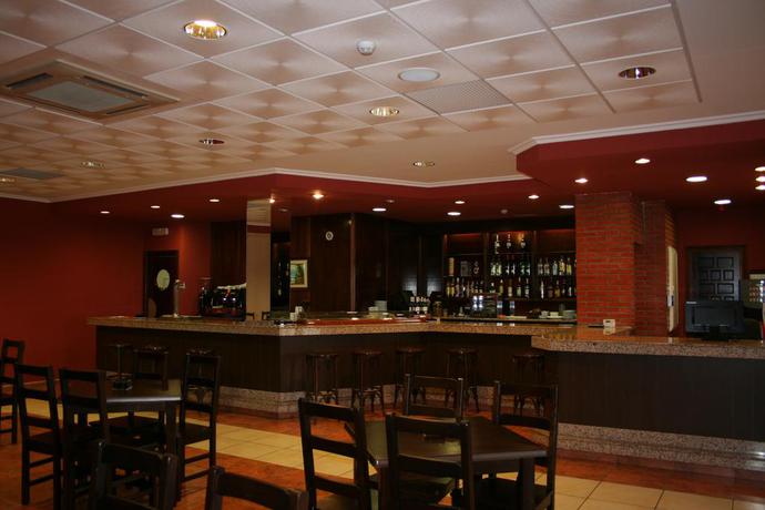 Imagen del bar/restaurante del Hotel PUERTA DE JAVALAMBRE, Comarca G&uacute;dar - Javalambre. Foto 4