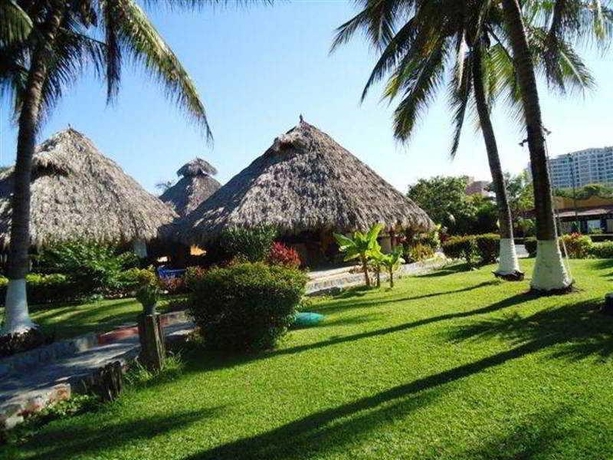 Imagen general del Hotel PUERTA DEL MAR IXTAPA. Foto 9