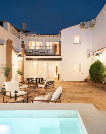 Imagen general del Hotel PUERTA de la AXARQUIA BOUTIQUE. Foto 9