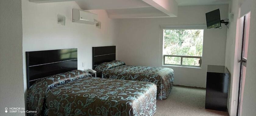 Imagen general del Hotel PUNTA GALERIA. Foto 4