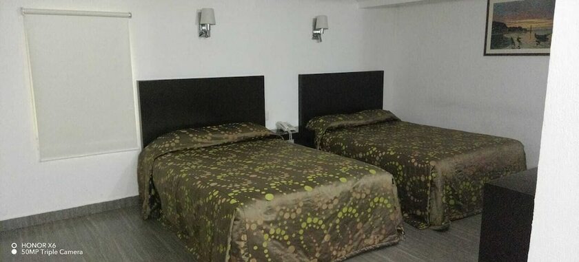 Imagen general del Hotel PUNTA GALERIA. Foto 10