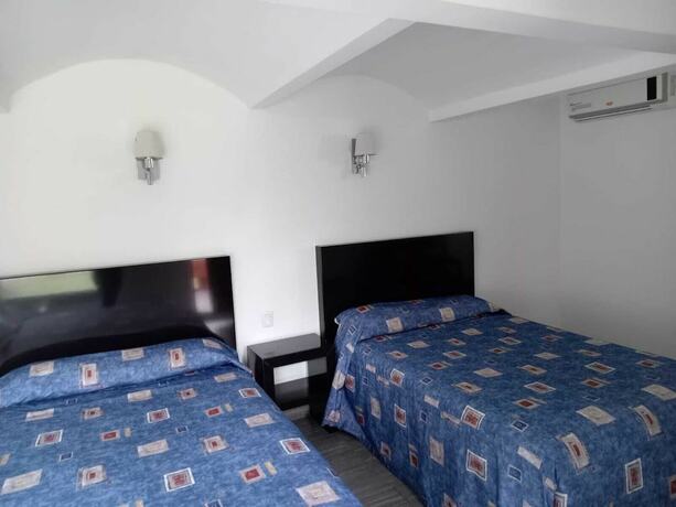 Imagen general del Hotel PUNTA GALERIA. Foto 11