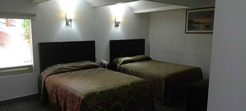 Imagen general del Hotel PUNTA GALERIA. Foto 12