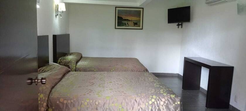 Imagen general del Hotel PUNTA GALERIA. Foto 14