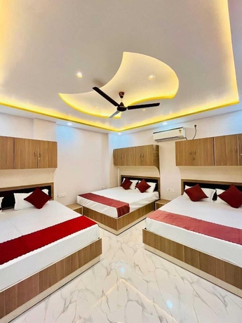 Imagen de la habitación del Hotel PVS Grand. Foto 9