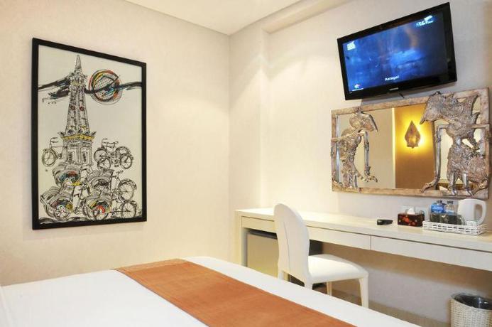 Imagen general del Hotel PYRENEES Malioboro. Foto 11