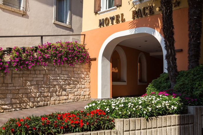 Imagen general del Hotel Pace 1954. Foto 7