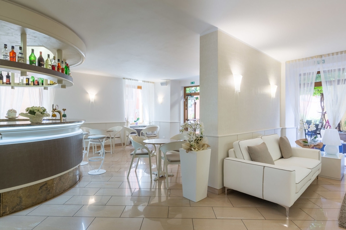 Imagen del bar/restaurante del Hotel Pace 1954. Foto 8