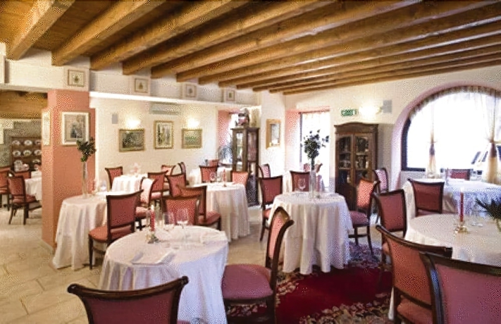 Imagen del bar/restaurante del Hotel Pace. Foto 7