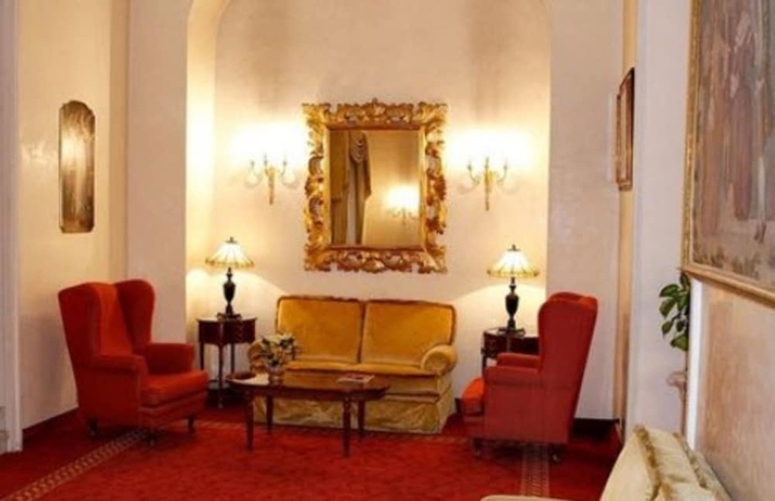 Imagen de los interiores del Hotel Pace Helvezia. Foto 19