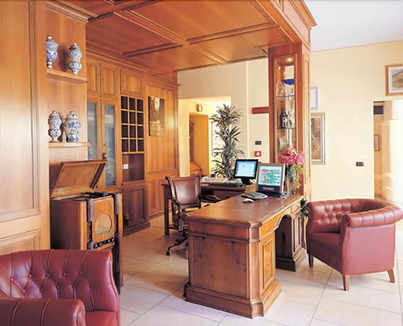 Imagen de los interiores del Hotel Pace, Sirmione. Foto 18