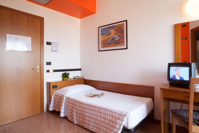 Imagen de la habitación del Hotel Pace, Torri Del Benaco. Foto 7