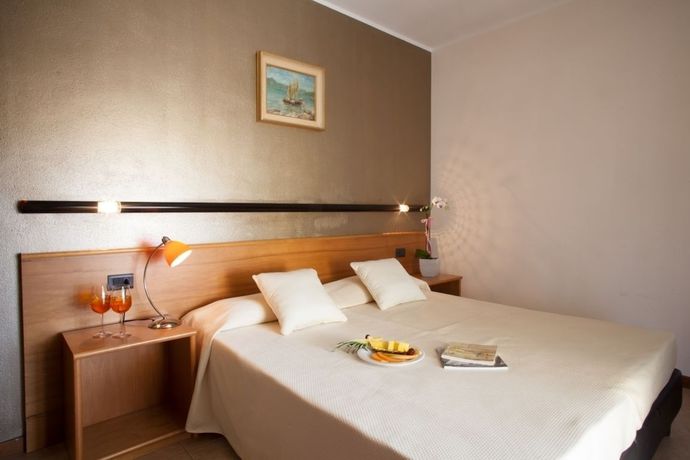 Imagen de la habitación del Hotel Pace, Torri Del Benaco. Foto 17