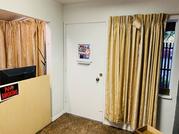 Imagen general del Hotel Pacheco Pass Motel. Foto 4