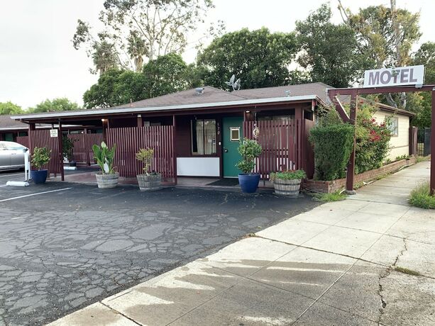 Imagen general del Hotel Pacheco Pass Motel. Foto 16