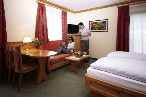 Imagen de la habitación del Hotel Pacher. Foto 10