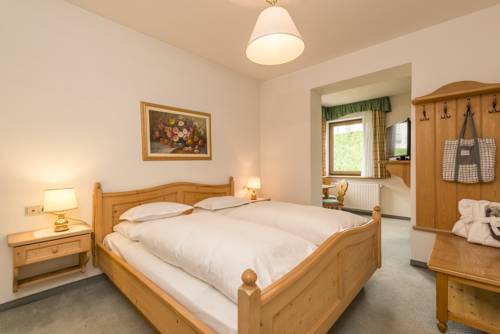 Imagen de la habitación del Hotel Pacher. Foto 14