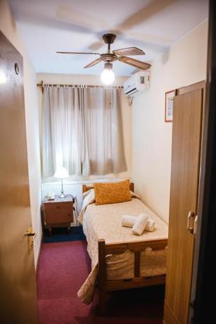 Imagen de la habitación del Hotel Pac&iacute;fico, MENDOZA. Foto 15