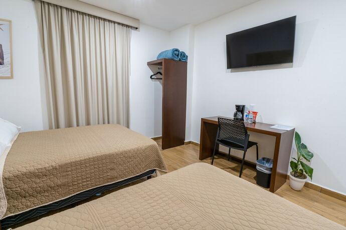 Imagen general del Hotel Pacific Blue Mazatlan. Foto 9
