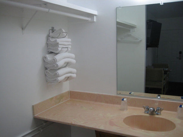Imagen de la habitación del Hotel Pacific Coast Inn. Foto 4