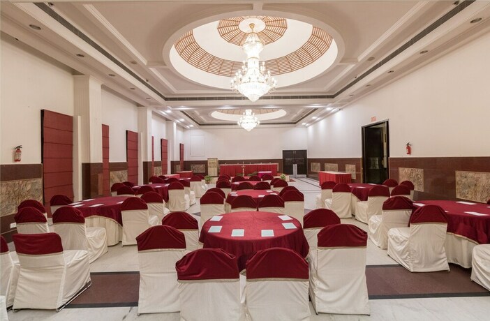 Imagen de los interiores del Hotel Pacific Dehradun. Foto 32