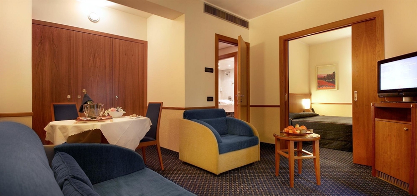 Imagen de la habitación del Hotel Pacific Fortino. Foto 4