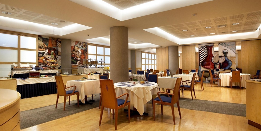 Imagen del bar/restaurante del Hotel Pacific Fortino. Foto 2