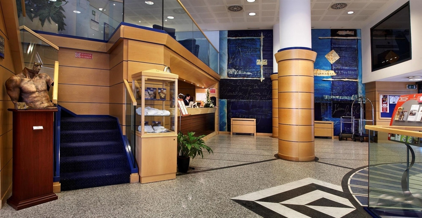 Imagen de los interiores del Hotel Pacific Fortino. Foto 12